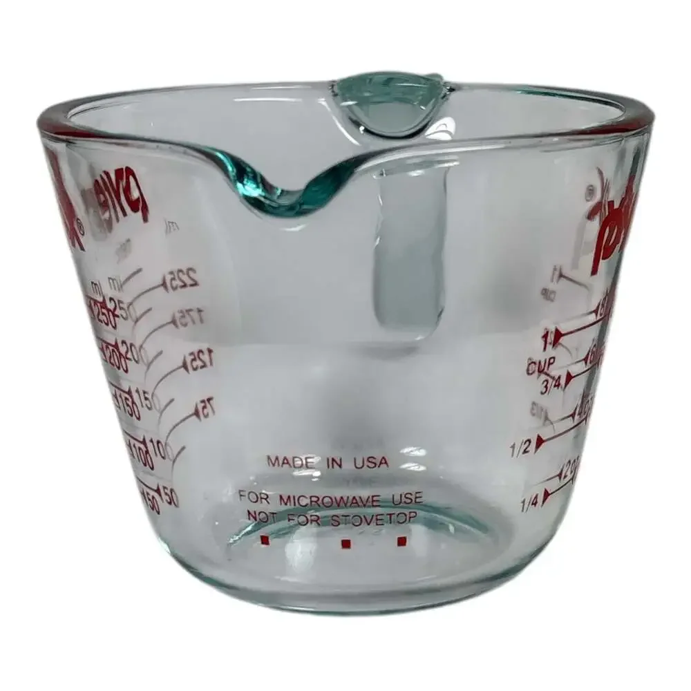 Vtg Small pyrex Glass Measuring Cup Red Letters Open J Handle 1 Cup 8 oz 250 ml